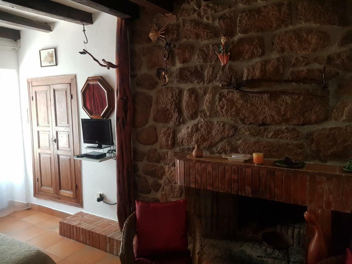 L'Orca Di San Gavinu Hotell Figari  Eksteriør bilde